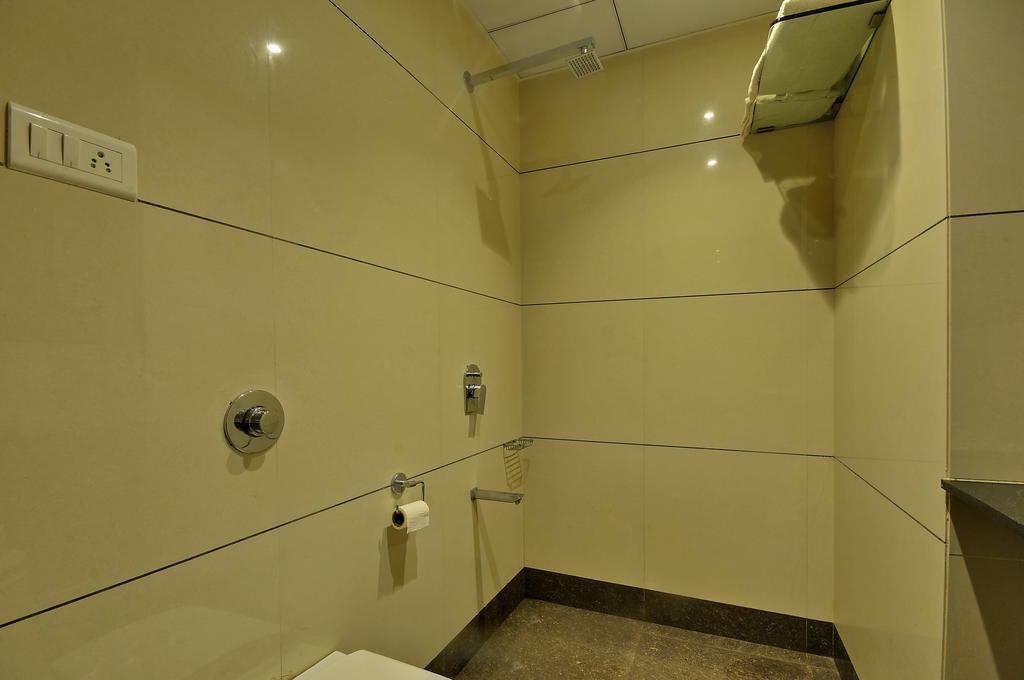 Hotel Magnum Inn Junagadh Exterior photo