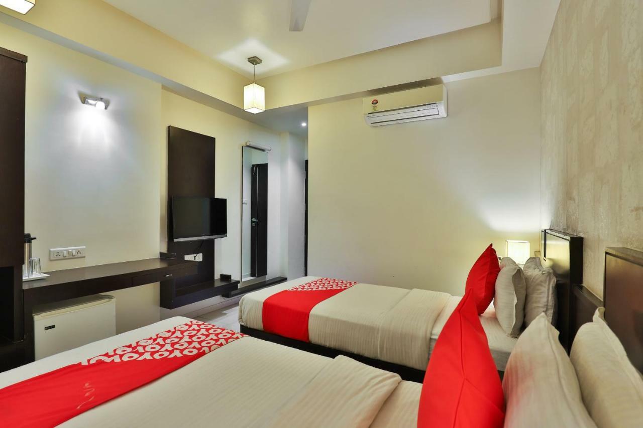 Hotel Magnum Inn Junagadh Exterior photo