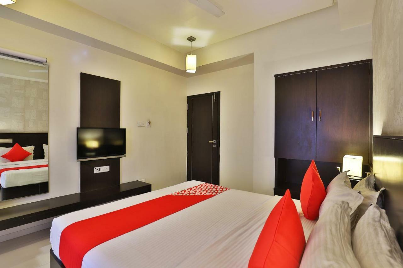 Hotel Magnum Inn Junagadh Exterior photo